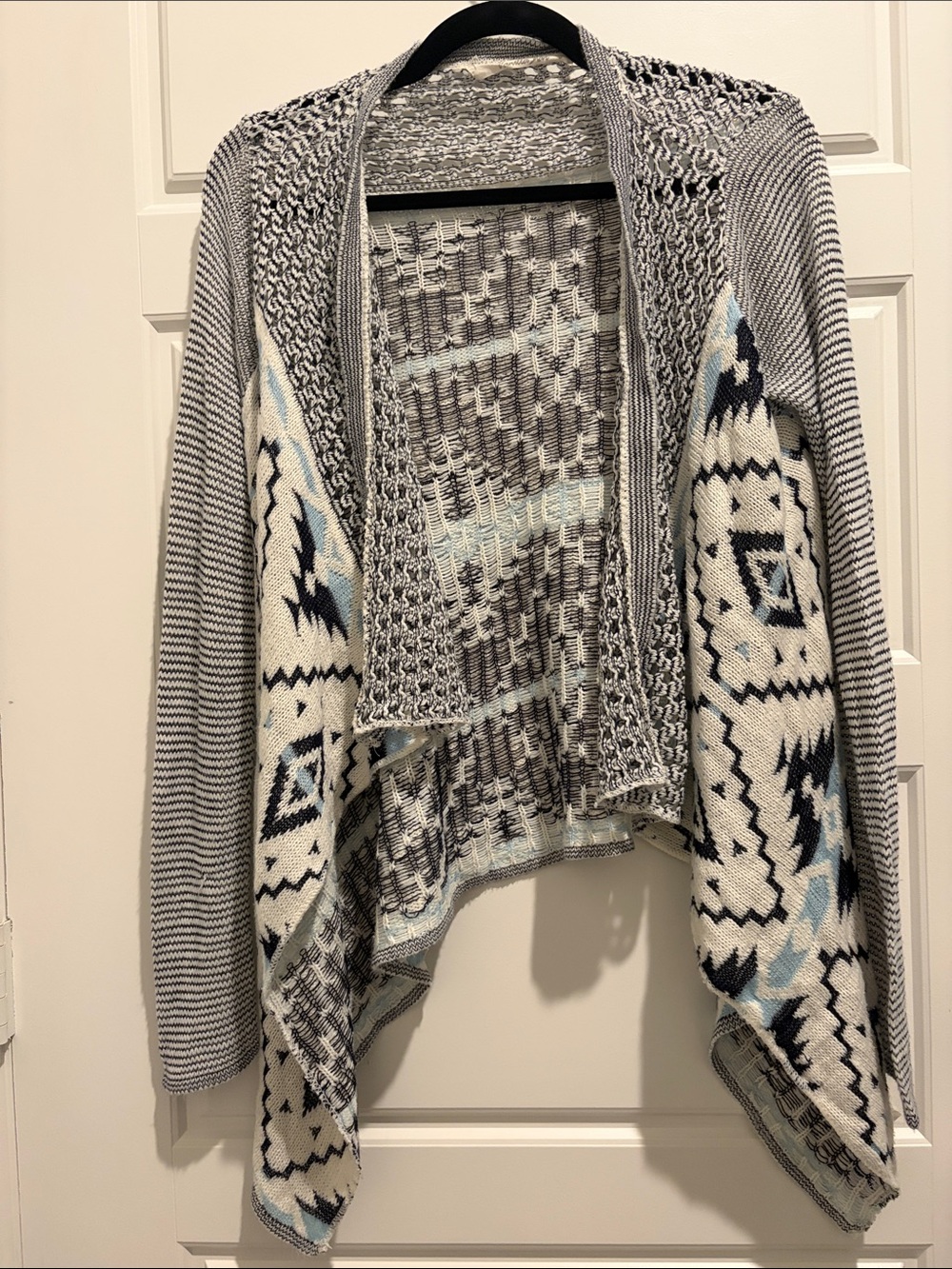 Vanilla Star Gray, White & Light Blue Aztec Open-Front Cardigan